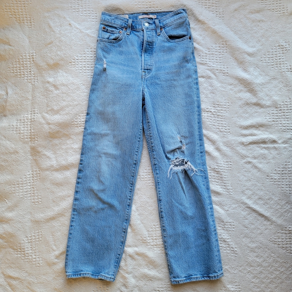 Levi's High Waisted Ribcage Straight Leg Casual Distressed Denim Jean